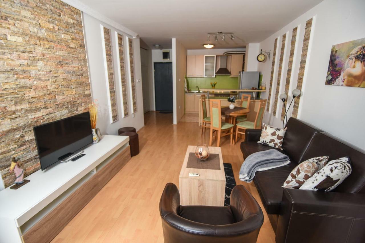 Victoria Apartment - Excellent Choice - Near Center Escópia Exterior foto